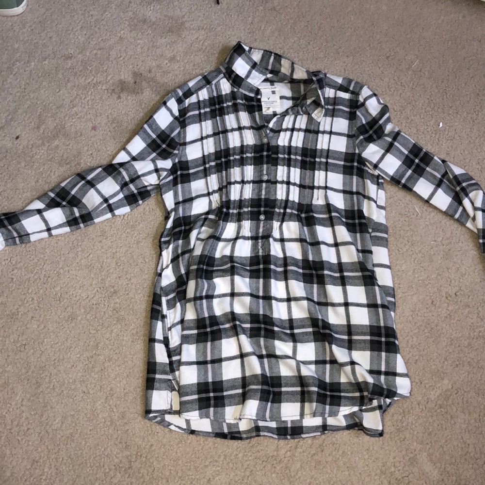 Checkered top
